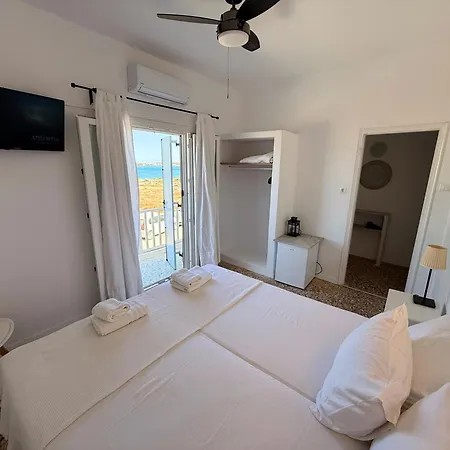 Windmill Hotel *